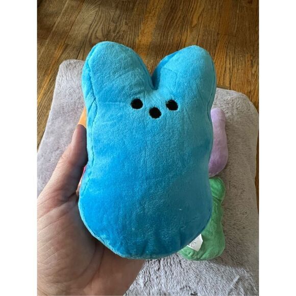 Plush Bunnies Bundle (6) - Picture 4 of 8